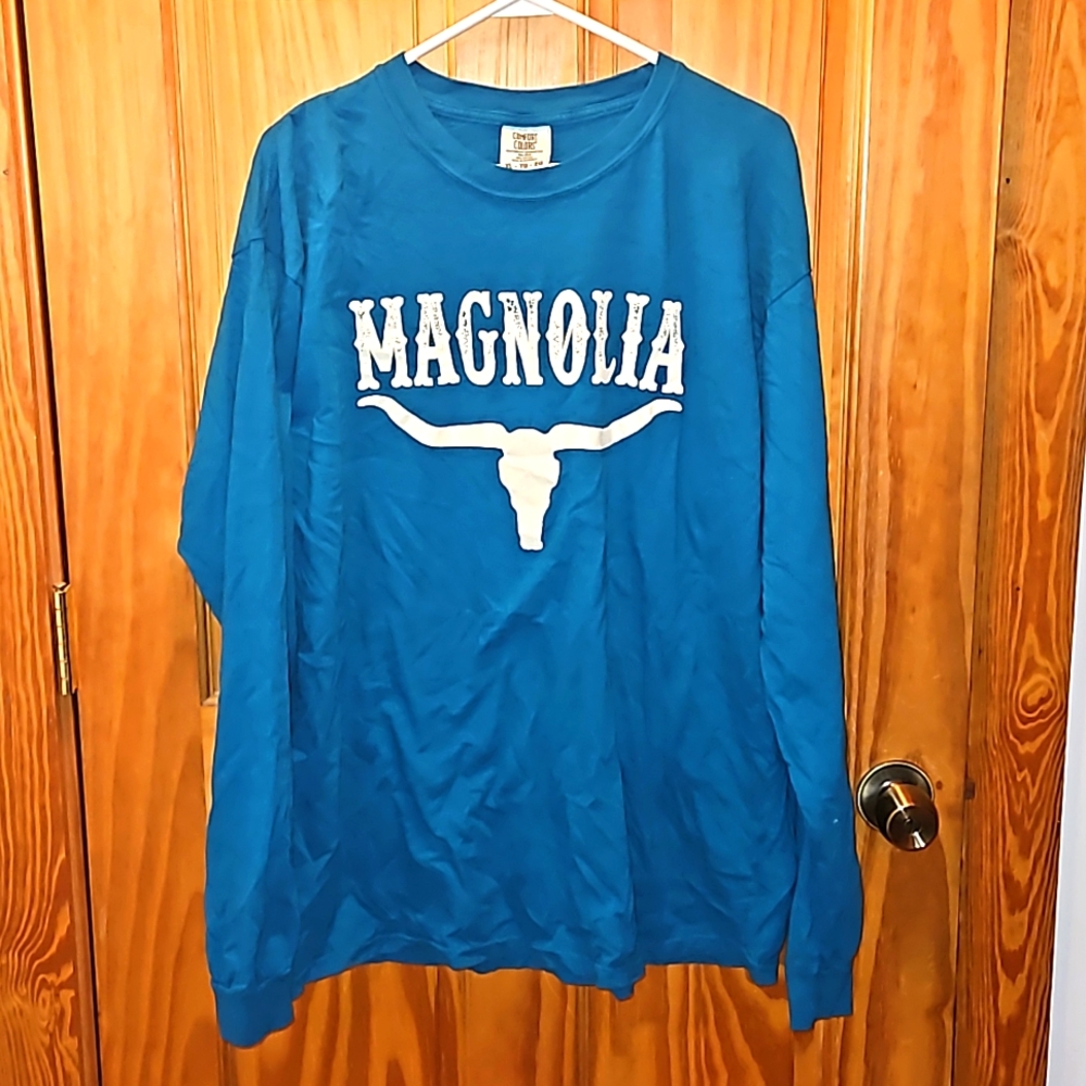 Western magnolia long sleeve shirt